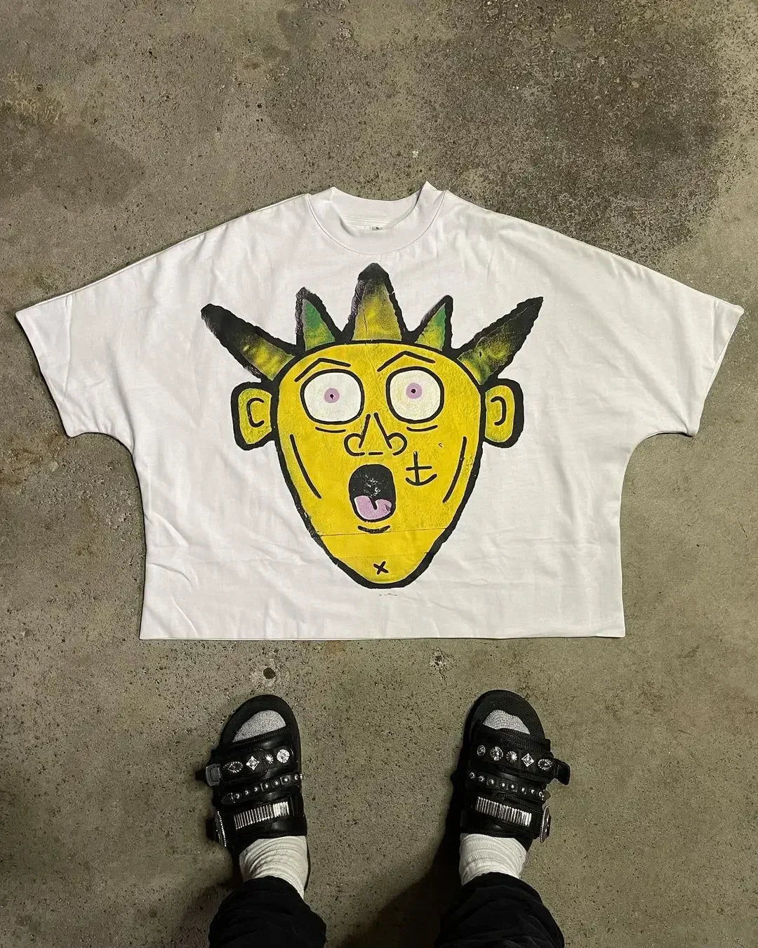 CARTOON GRAPHIC TEE