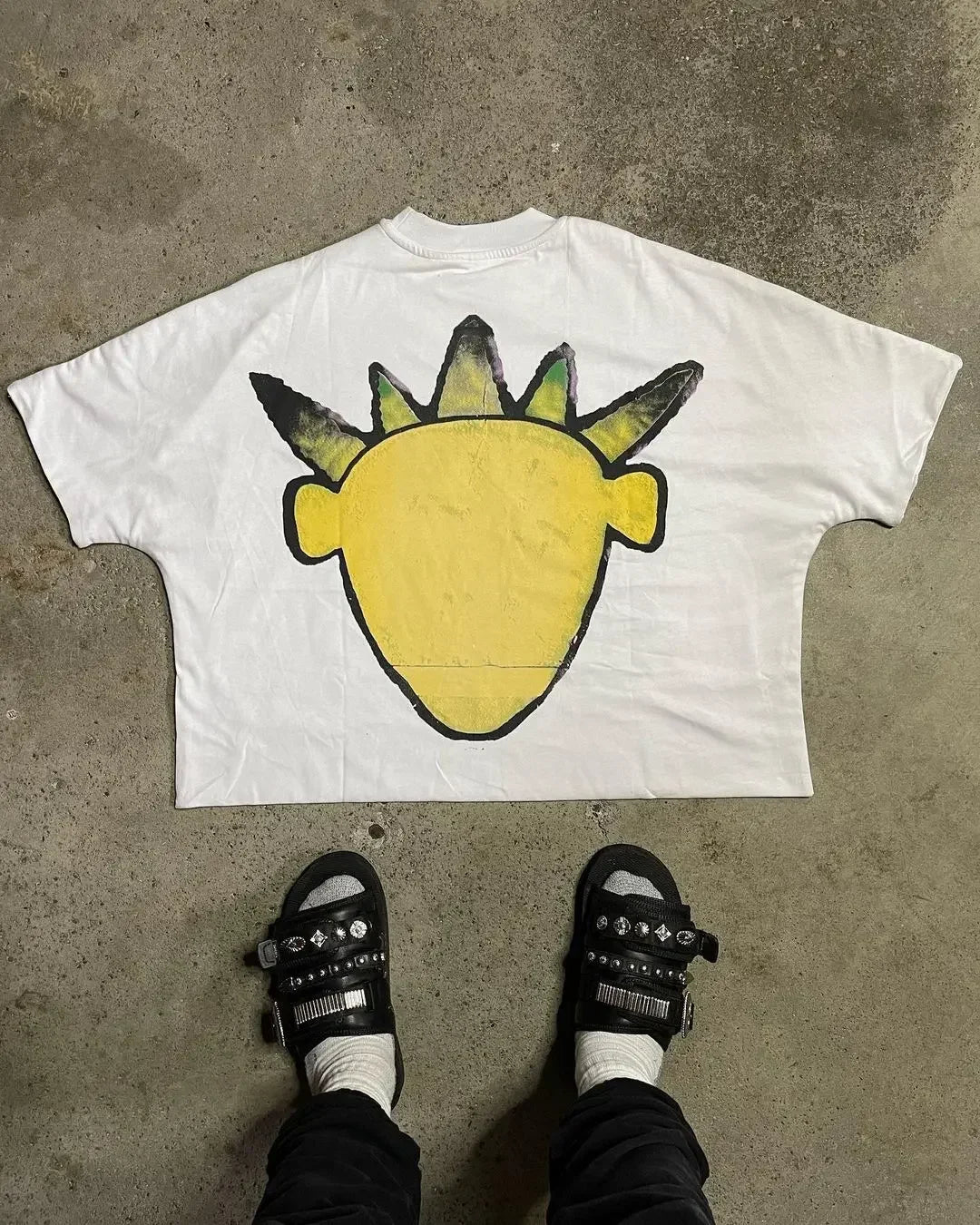 CARTOON GRAPHIC TEE